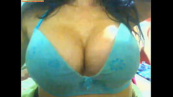 Preview 2 of Zareen Khan Xx Move - BIg Tits in Webcam