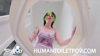 Preview 1 of Sex In Latex - Kittycamtime Caught Off Guard by Human Toilet