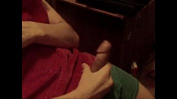 Preview 4 of Culona Con Jefe - 25 year old masturbates