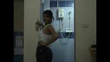 Preview 1 of Danielle Manneken - two funny sexy dancing thaigirls in room.FLV