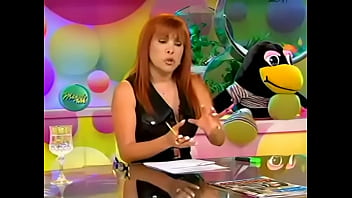 Preview 1 of Sista And Bradars - Ma&ntilde_osos se ganan con Daysi Araujo e Irina Grandez en pleno p