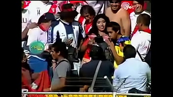 Preview 4 of Sista And Bradars - Ma&ntilde_osos se ganan con Daysi Araujo e Irina Grandez en pleno p