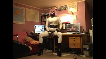 Preview 1 of Princess Nikki Thorne Scat - Roxina2008WhiteZentaiCumGurl140708XXL.WMV