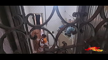 Preview 2 of Wwwxxxsexp India - revelada trai&ccedil_&atilde_o de padrasto e enteada