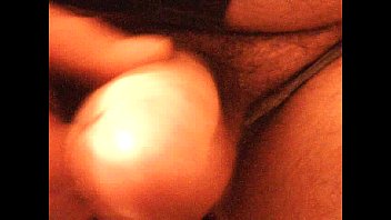 Preview 2 of Mom Says Cum On Me - pensando numa coroa dando o cu