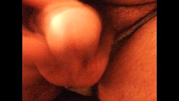 Preview 1 of Mom Says Cum On Me - pensando numa coroa dando o cu