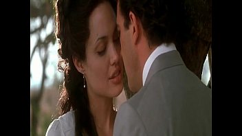 Preview 1 of Airfmaeli - Angelina jolie on original sin uploaded by ridoyraj