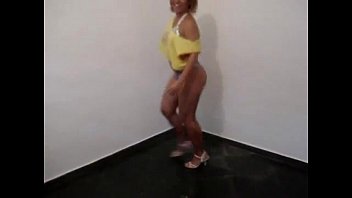 Preview 1 of Hkiss Hot - Vizinha se acabando 3.FLV
