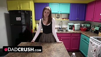 Preview 2 of Kakaya Xxx - Beautiful Teen StepDaughter Ellie Murphy Wants Stepdaddy&#039_s Cock Deep Inside Of Her! - DadCrush
