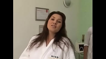 Preview 1 of Sani Niuol - LIVIA ANDRADE BANHADA EM CHOCOLATE
