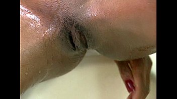 Preview 2 of Enormus Insertion - Metro - Fresh - scene 2
