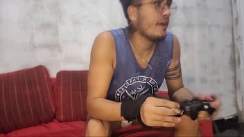 Preview 1 of Police And Mia Khalifa - Broderagem com o Nerd e o Tio da Borracharia
