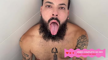 Preview 4 of Srapon Gay - Barbudo &eacute_ cuspido por gostoso - VIDEO INTEIRO NO RED