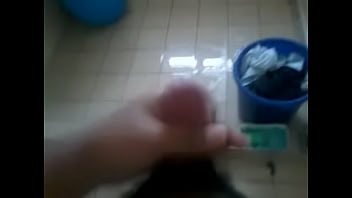 Preview 2 of Sister Peeping Help Handjob - melayu lancap