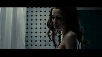 Preview 4 of Goyangan Istriku - Teresa Palmer shows sexy ass in Restraint