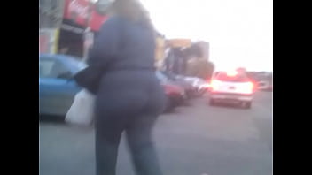 Preview 2 of Sitara Baig Sexy Video - Calzas en la calle