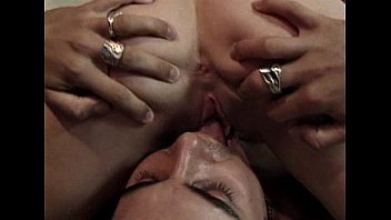 Preview 4 of Janda Malaysia - Metro - Blow Job Sex - scene 3 - extract 1