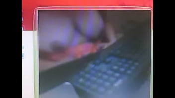 Preview 3 of Hdxxx 20 - mostrando os peitinhos na cam