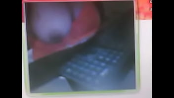 Preview 1 of Hdxxx 20 - mostrando os peitinhos na cam
