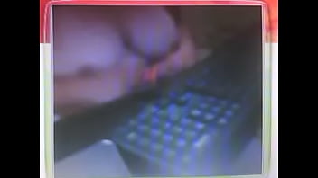 Preview 4 of Hdxxx 20 - mostrando os peitinhos na cam