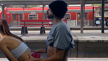 Preview 2 of Fook One - Casal faz sexo no terminal de trem em p&uacute_blico!
