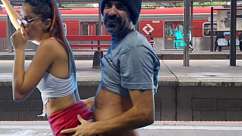 Preview 3 of Fook One - Casal faz sexo no terminal de trem em p&uacute_blico!