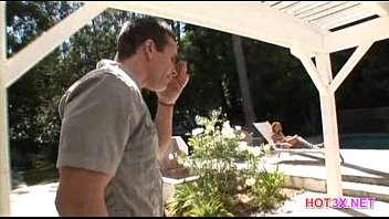 Preview 2 of Sexy Xxmxx 30 Secnd - A teenage girl is feeding her