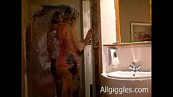 Preview 1 of Long Beautiful Porno - mature lady gets seduced by y. girl