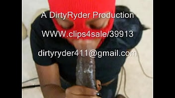 Preview 4 of Sexo Stripper - ski masked sucker red