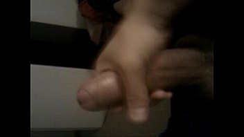 Preview 3 of Toilet Piss - video loko