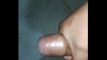 Preview 4 of Gay Ngentot Son - Una paja antes de la ducha