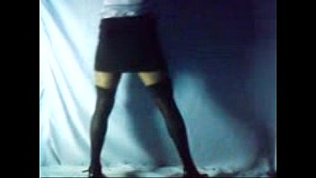 Preview 1 of Ariella Fereras - Puta mexicana bailando