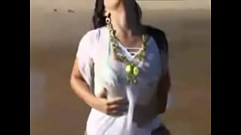 Preview 3 of 9uyu8 - Morena brasileira rabuda na praia