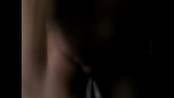 Preview 4 of Caira Hijab - Esposa tocando siririca sozinha em casa e o amigo do marido vendo.