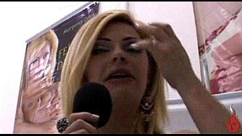 Preview 4 of Wifechet - TV Red Fire - Entrevista Morgana Dark
