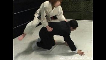 Preview 1 of Elinde Bosalt - Mistress beats up gagged slave in wrestling match inside the ring