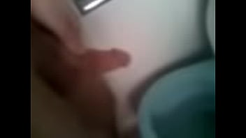 Preview 1 of Hot Sex Banyoda Aldatma - big cock taking long pee