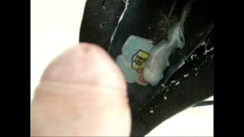 Preview 4 of Ixie Strapon - I&#039_m jerking off in my sket !