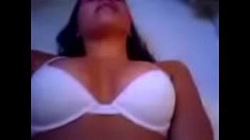 Preview 4 of Mamahgemuk - girl uses glowstick