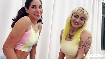 Preview 1 of Asnn - PutaLocura - Tr&iacute_o tragando lefa de Torbe de espa&ntilde_ola morbosa Linda Linda del Sol y sensual rumana Deede