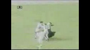 Preview 2 of Mom And Song Hainda - FOOTBALL.3GP