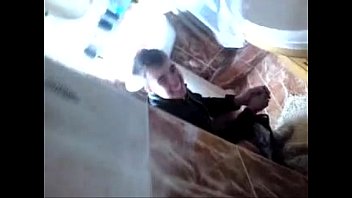 Preview 1 of Sexo Com Garotas Policias - Turner taking a poo