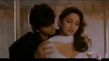 Preview 4 of Best Kiss Scenes - MADHURI KISS ON NECK.MPG