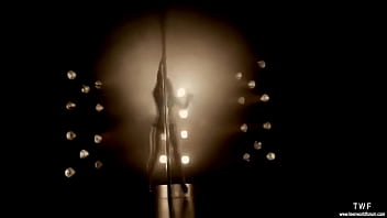 Preview 3 of Hundreds Xxx Download - Shakira Pole Dance-www.teenworldforum.com