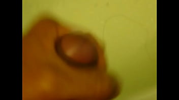Preview 3 of Sadi X - paja en el ba&ntilde_o