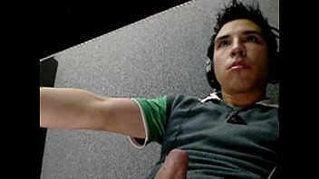 Preview 3 of Latina 2 Dicks - www.gay-net.blogspot.com
