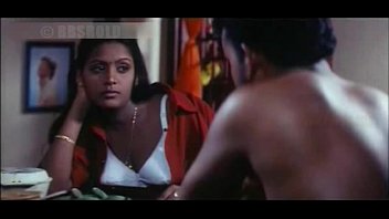 Preview 1 of Hardcore Sakso - BHAVNA-SEDUCES-HER-MAN-IN-POONKUYIL.avi