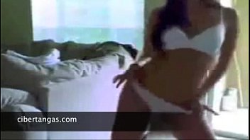Preview 4 of Friends And Wife - Bailando en la webcam