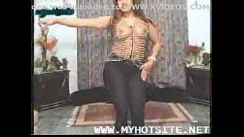Preview 3 of Booby With Old - pakistani full sexy desi girl mujra upload by Khan Zaidi jheum