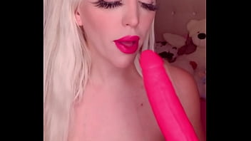 Preview 2 of 16years Boy Woman - ON PINK LINGUERIE OILING MY ASS AND PLAYING NAKED WITH MY PUSSY - BLONDIE FESSER
